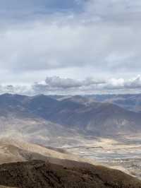Discover Yamdrok Lake