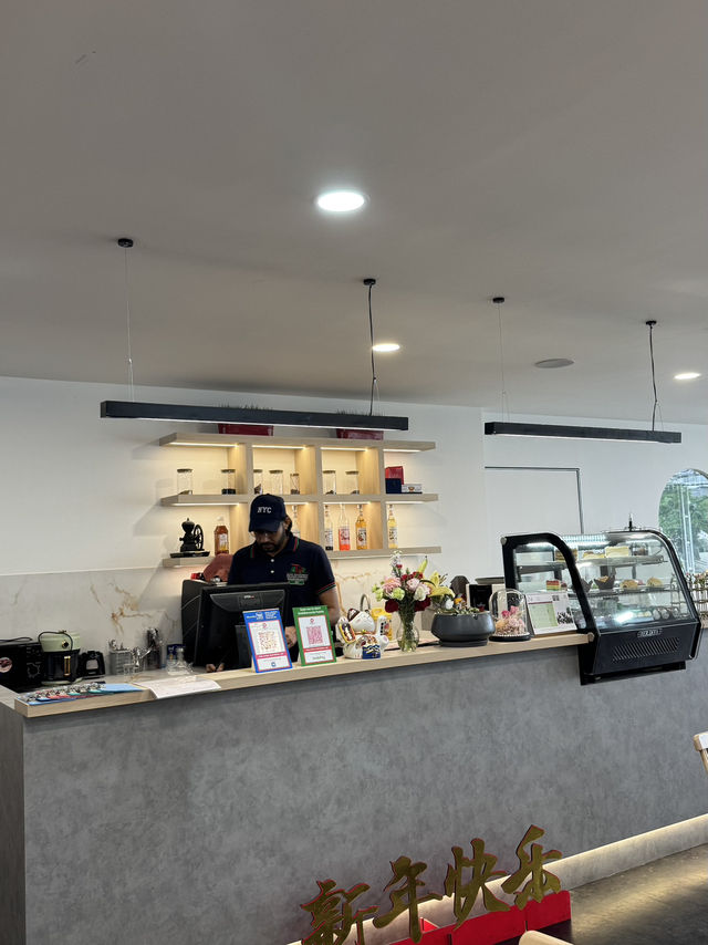 A Floral Wonderland: Discover the New Pudu Ria Florist in KL