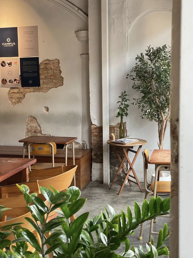 Expert Brews at Campus Coffee Roasters, Phuket Old Town