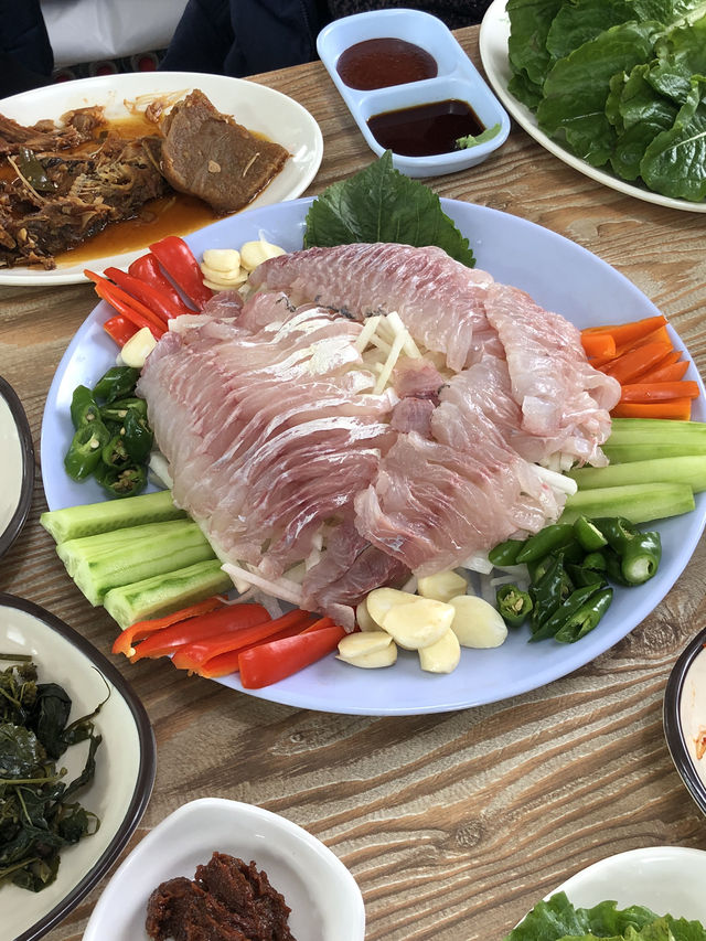🌟 경기도 연천 겨울 여행, 아우라지매운탕과 빵공장 라피유 카페로 떠나자!