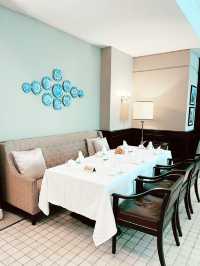 Colonial Café: Timeless Elegance in Every Note