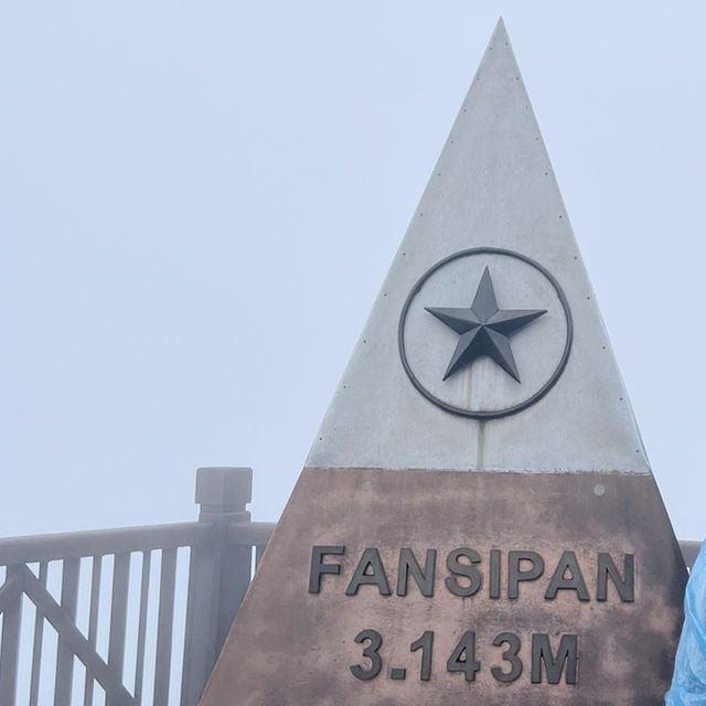 Misty Majesty: Fansipan