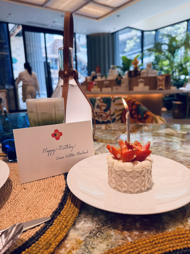 Birthday Celebration @ LE CAFÉ LOUIS VUITTON.