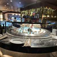 Rosewood HK瑰麗酒店| 維港之巔的奢華藝術殿堂 🌟🌃