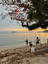 Where Seafood Meets Sunset: Coastal Charm at Hai Boey Seafood 