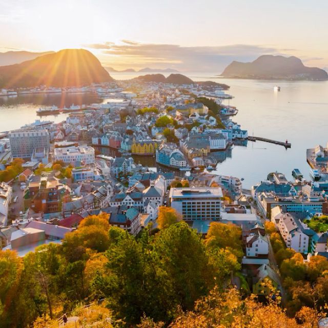 【ノルウェー北部の港町⚓️】オーレスン🇳🇴