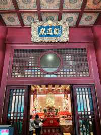 Buddha Tooth Relic Temple: A Majestic Spiritual Landmark in Singapore’s Chinatown