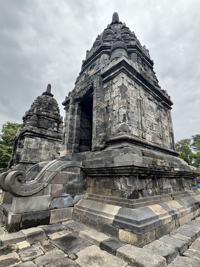 Twilight Tales at Prambanan: A Cloudy Evening Among Ancient Stones