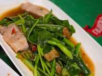 Laab Ubon Kontrakran – Bangkok’s Spicy Hidden Spot Loved by Locals! 