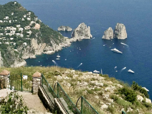 卡布里島及藍洞Grotta Azzurra巡禮