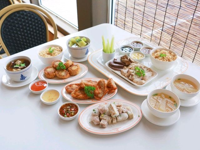 ข้าวมันไก่จิตรลดา เขาใหญ่