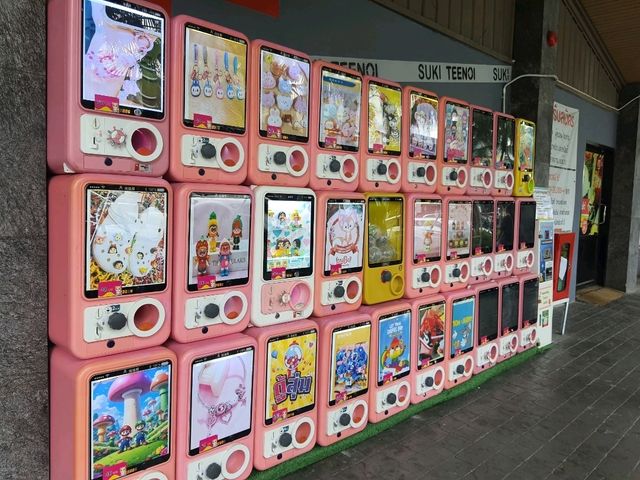 ตลาดสดธนบุรี อร่อย ครบ จบที่เดียว