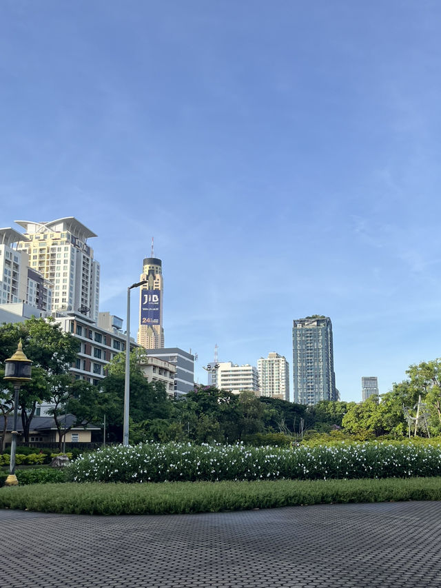  Santiphap Park – A Peaceful Escape in the Heart of Bangkok 🌇