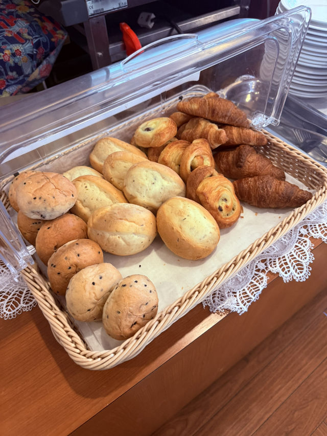 沖繩｜絕美沙灘就在旁邊的飯店 A&W及暖暮拉麵都在隔壁
