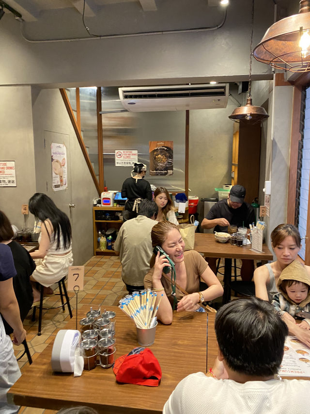 “เกศเตี๋ยว” ก๋วยเตี๋ยวเรือสุดคุ้มใจกลางสยาม 