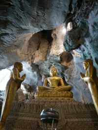 วัดถ้ำเขาย้อยเพชรบุรี