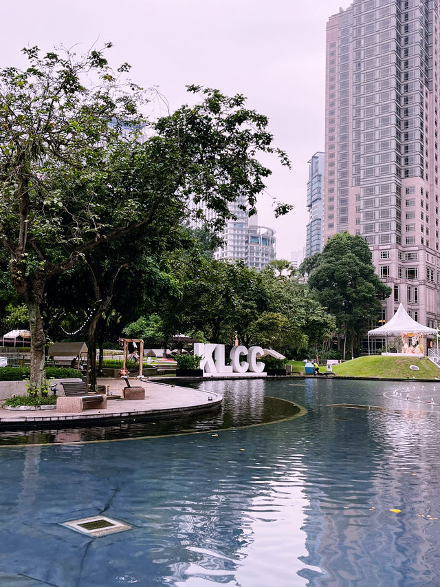 Lake Symphony: A Mesmerizing Nighttime Gem at KLCC Park