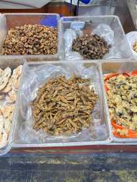 Seafood, Snacks & Street Vibes: Exploring Xiamen’s Eighth Market!