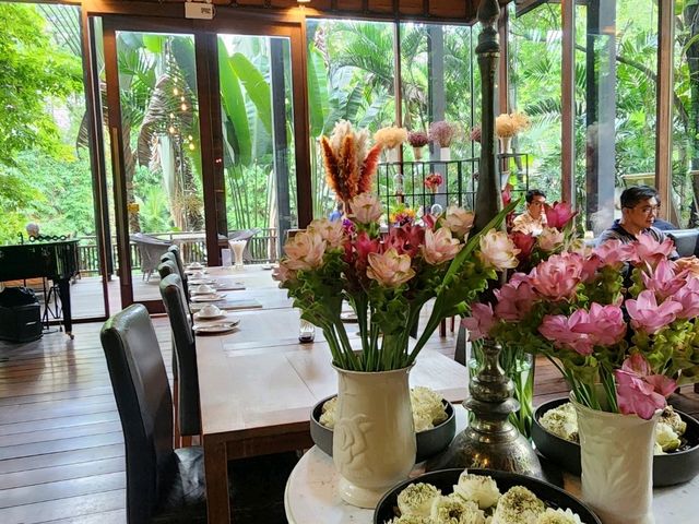 Music Square ร้านอาหารวิวดี ดนตรีฟังสบาย