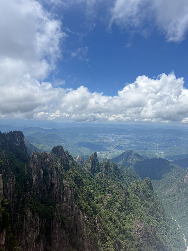 中國十大名山：安徽黃山一日遊 