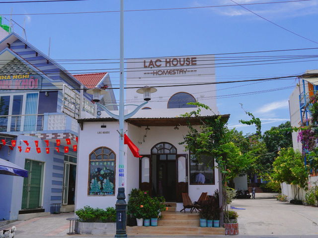 Lac House Mui Ne ที่พักหลักร้อย