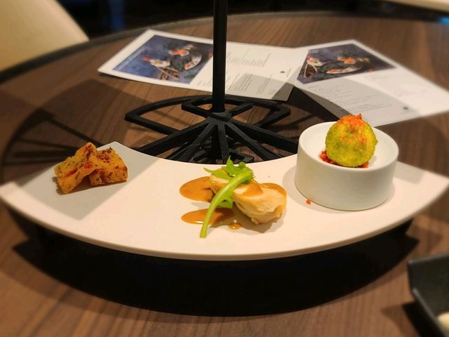 호텔 가조엔 도쿄(ホテル雅叙園東京) New American Grill “KANADE TERRACE”