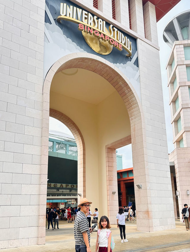 🎈🎈ครั้งแรกกับสวนสนุก Universal Studios Singapore