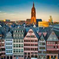 中世の風情が残るフランクフルトの心臓🏰✨「レーマー広場」