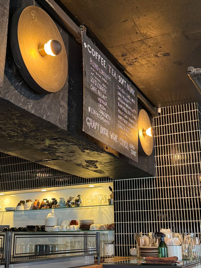 🌿 Tas Yard – Sendagaya’s Cozy California‑Style Café