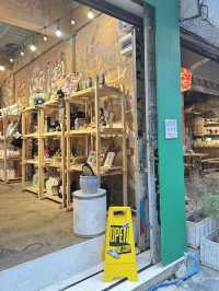 ชวนเที่ยวตรอกโรงไม้ ซอยสุดอาร์ตบนถนนทรงวาด