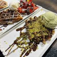 🍓 “Waffle Wonderland in Ghent” 🧇