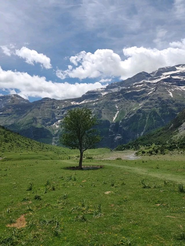 Nature Feels and Mountain Peace at Circo de La Larri