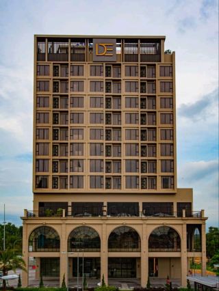 “D Elegance Oasis of Clean Comfort”