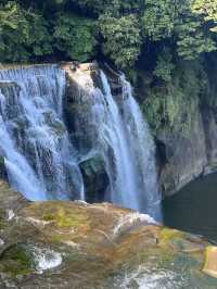 💦 Shifen Waterfall Is Taiwan’s Most Dreamy Cascading Surprise