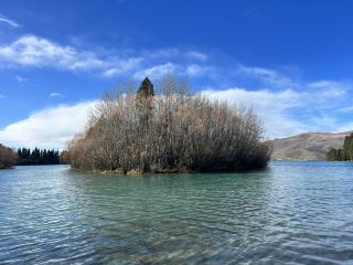Lake Ruataniwha Beach｜A Serene Lakeside Retreat in the Highlands