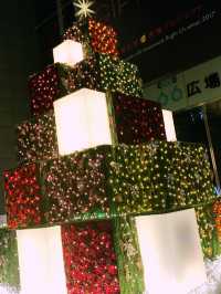 ✨ 丸の内クリスマス記録と2025 予測: 花と光の饗宴からマリオと共に彩る冬へ