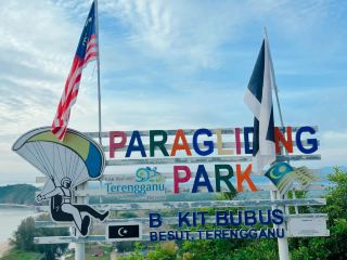 Paragliding Park Bukit Bubus – Flying Beyond Horizons 🌤️🪂