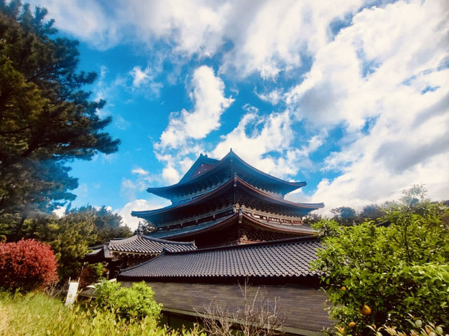 Serenity and Architectural Splendor