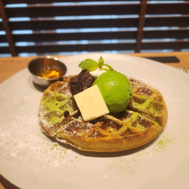 Matcha Waffle Dream🍵in Phnom Penh