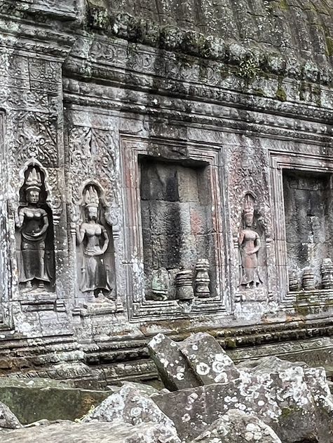 🇰🇭Cambodia's Stone Poetry: Where Gods Dance on Temple Walls! 🏛️