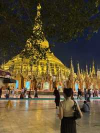 The most sacred golden Buddhist temple in Myanmar: Shwedagon Pagoda ✨