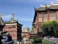 Where tradition meets tomorrow. 🌃 #Shanghai