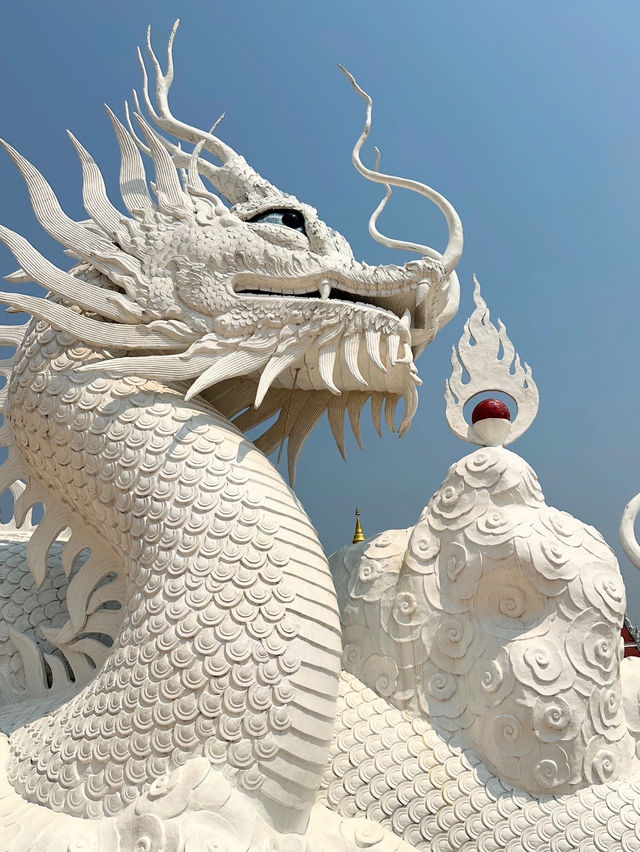 วัดห้วยปลากั้ง ที่นี่ เชียงราย