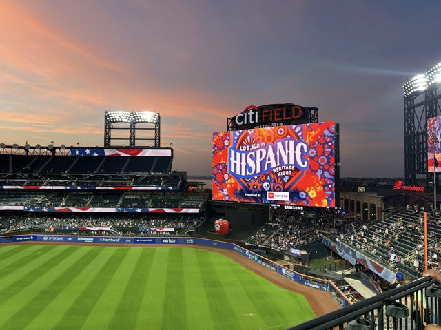 뉴욕의 황금빛 저녁, 시티필드에서 본 감동의 야구 경기