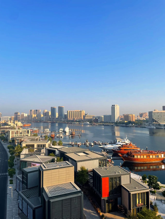 ดูไบ (Dubai) 🏙️🐪✨