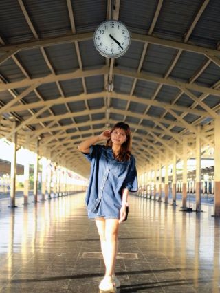 Hua Lamphong: Stroll around and take cool photos like a teenager! 🚆