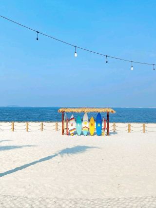 Aloha White Sand Beach, PIK 2