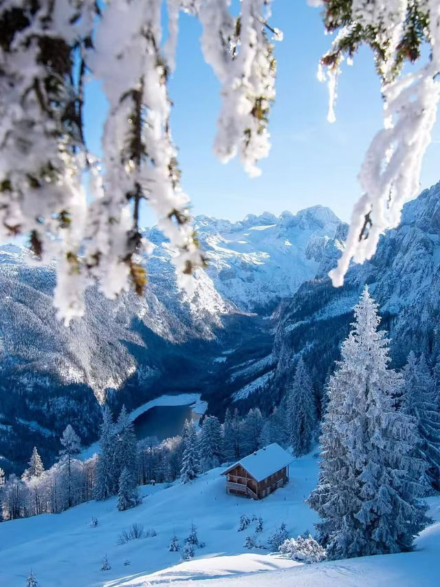 Dachstein Glacier – Majestic Peaks and Dreamy Alpine Winter Magic ❄️ Dachstein Glacier – Majestic Peaks and Dreamy Alpine Winter Magic ❄️
