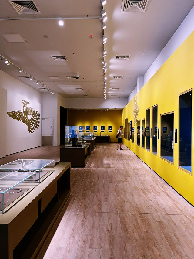 “Porcelain Treasures at Borneo Cultures Museum” “Porcelain Treasures at Borneo Cultures Museum”