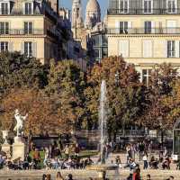 Tuileries Tranquility: Finding Autumn Bliss 